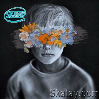 Shitao - Child's Head With Flowers (2022)